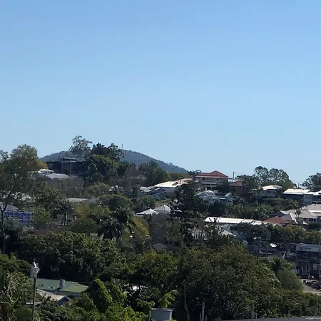 Toowong 3*