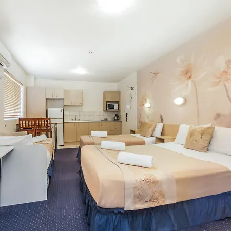 Airport Motel
