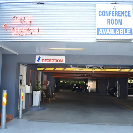 Motel Airport 4*
