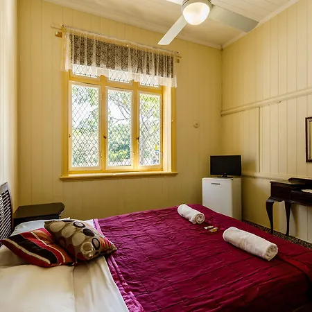 Motel Bowen Terrace 3*