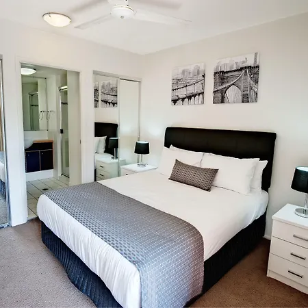 Aparthotel The Docks On Goodwin Brisbane