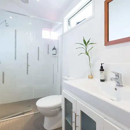 99 Kirkland Bed & Breakfast Brisbane