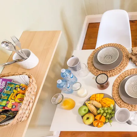 99 Kirkland Bed & Breakfast 3*