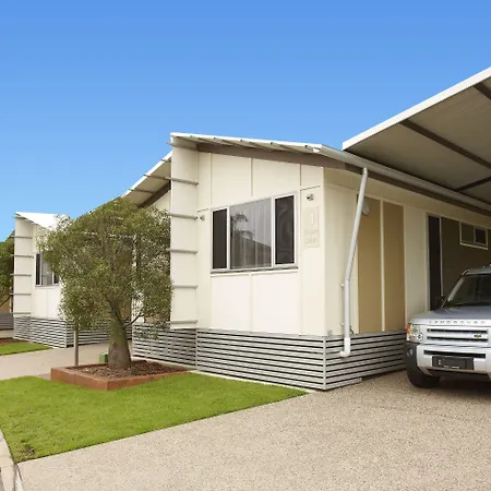 Village 5* Brisbane