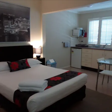 Aparthotel Street 3*