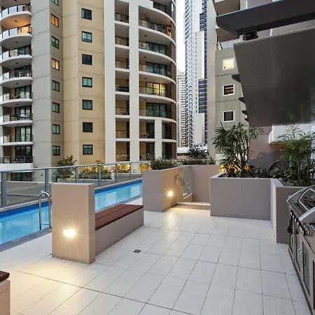 Mantra Midtown 4*