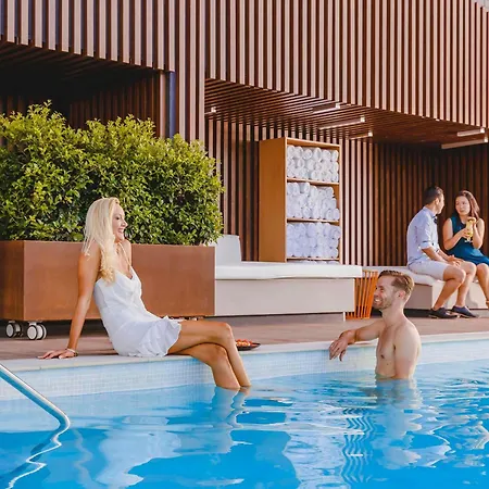 Pullman King George Square 5* Brisbane