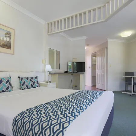Toowong 4*