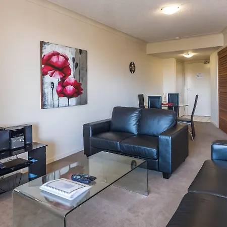 Aparthotel On The Park 5*