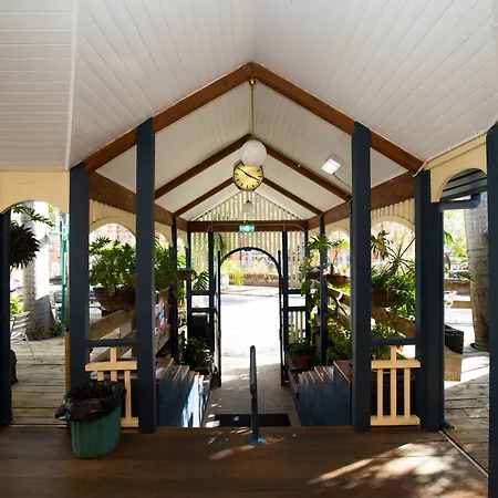 Manor 3* Brisbane