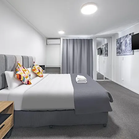 Parkview 4*