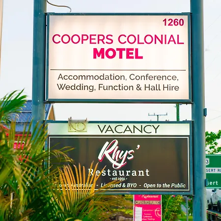 Motel Coopers Colonial