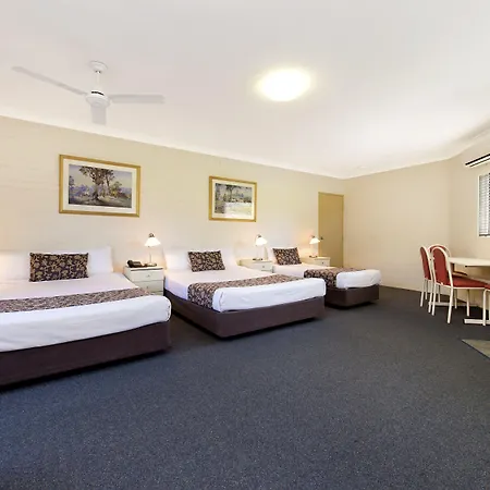 Motel Benson Court 4*