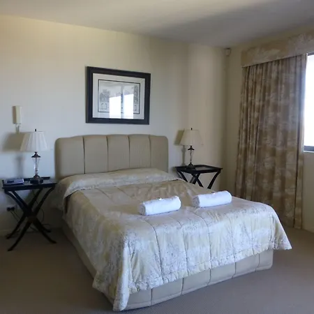 The Oasis 4*
