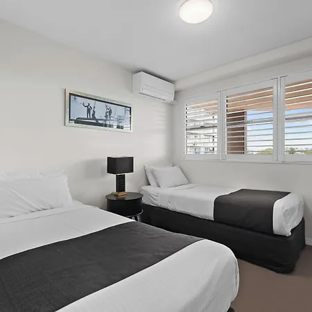 The Oasis Aparthotel 4*