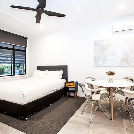 Darra & Conference Centre Motel 4*