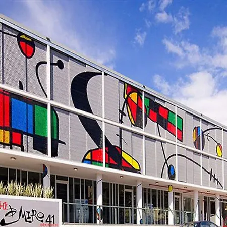 The Miro Aparthotel 4*