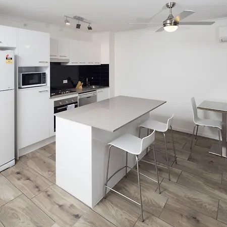 Aparthotel Direct Collective - Pavilion And Governor On Brookes 4*