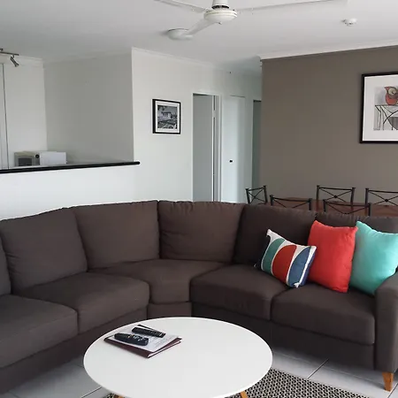 Kirribilli Aparthotel
