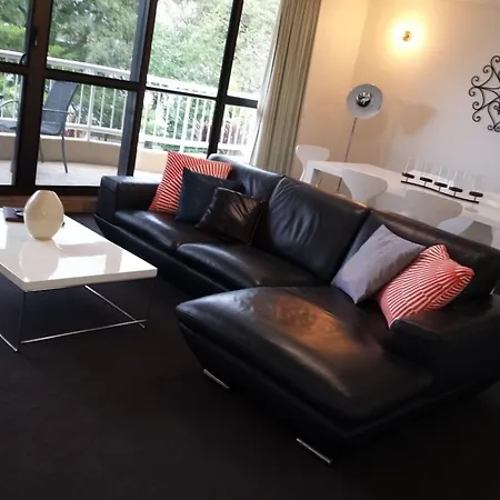 Kirribilli Aparthotel 3*