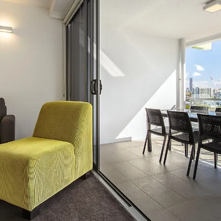Aparthotel Code 5*