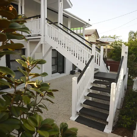 Bed & Breakfast Heal House Brisbane