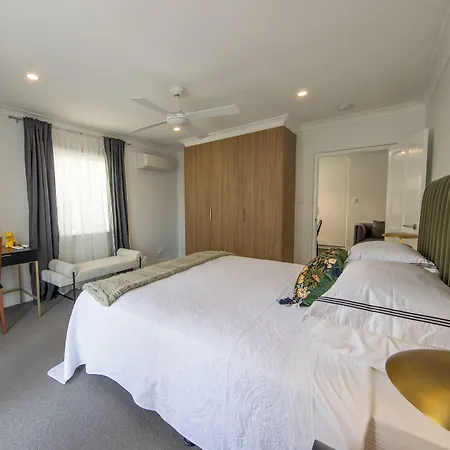 Heal House Bed & Breakfast Brisbane