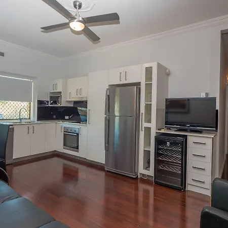 Hampton Court Brisbane