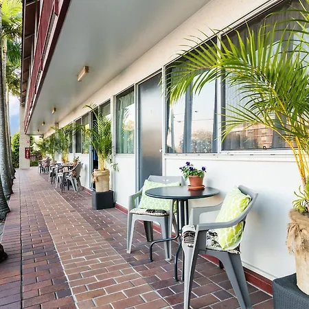 Airport Riverview Motel 3*