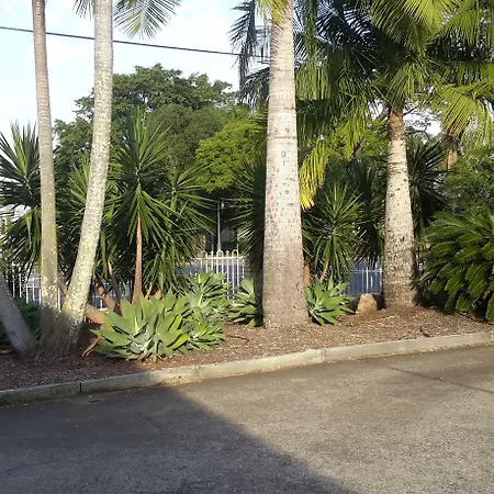 Paramount Motel 4*
