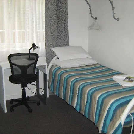 Kookaburra Guest house 3*