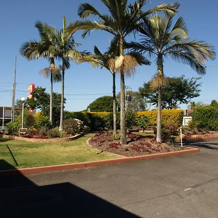 Lancaster Court Motel 4*
