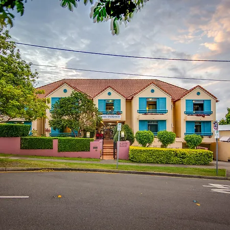 Albion Manor Motel 4*
