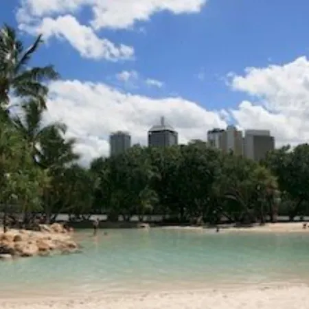 Hotel Brisbane Backpackers Resort - Hostel