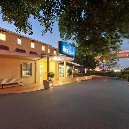 Ibis Budget Airport Hotel 3*