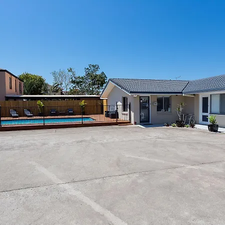 Wynnum Anchor Motel 4*