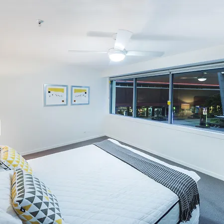 Aparthotel Link Portside Wharf