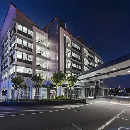 Link Portside Wharf Aparthotel 4*