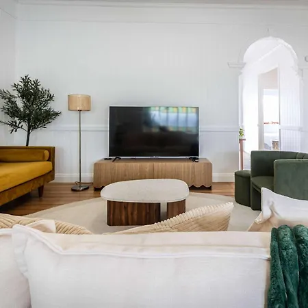 Holiday home Heart Of Milton 4b2b Ac 2tvs Private Parking Walk To Suncorp Stadium Brisbane