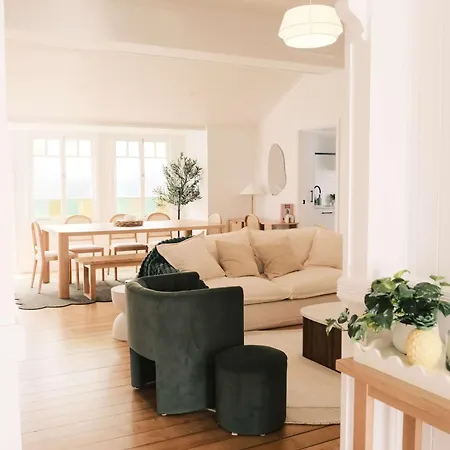 Holiday home Heart Of Milton 4b2b Ac 2tvs Private Parking Walk To Suncorp Stadium Brisbane