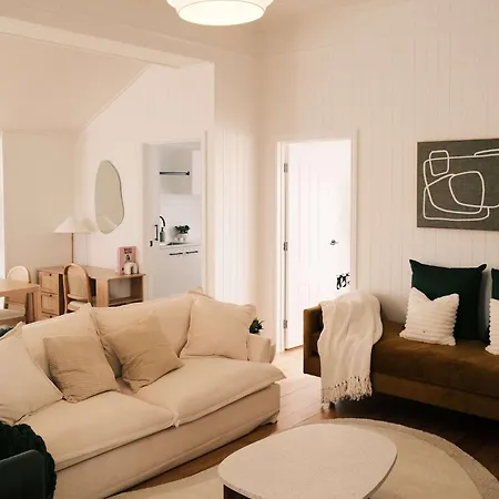 Holiday home Heart Of Milton 4b2b Ac 2tvs Private Parking Walk To Suncorp Stadium