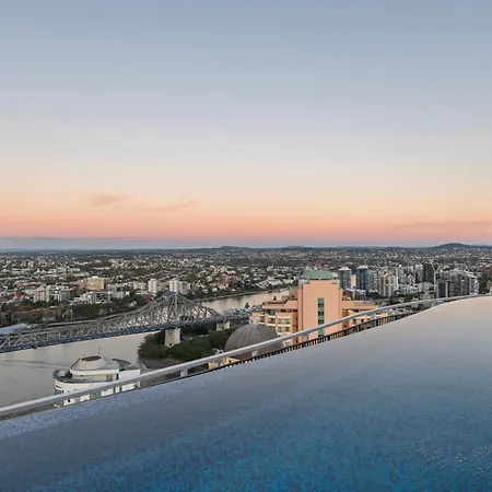 Apartment Spire Residences