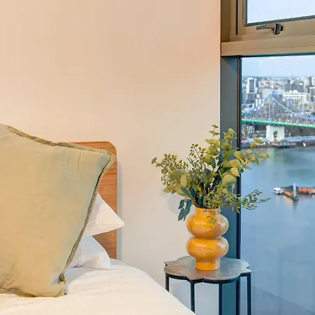 Glasshouse On Felix - Luxury With River Views, Pool And Parking | Winter Escape | Longer & Save | 1 June - 31 August Apartment