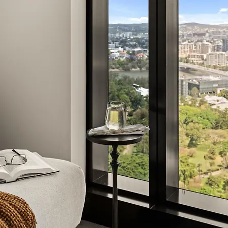 Luxe Living In The Sky Brisbane