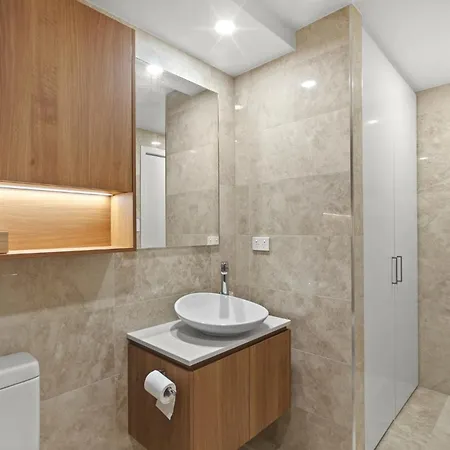 Apartment Panoramic Views & High-rise Pool And Gym *