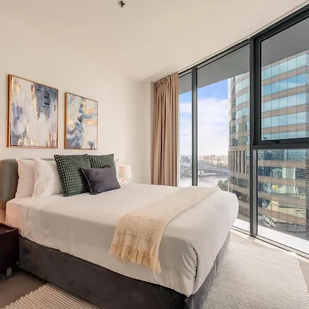 Glasshouse On Felix - Luxury With River Views, Pool And Parking | Winter Escape | Longer & Save | 1 June - 31 August Apartment Brisbane