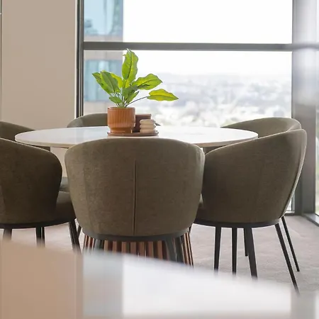 Apartment Glasshouse On Felix - Luxury With River Views, Pool And Parking | Winter Escape | Longer & Save | 1 June - 31 August *