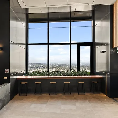 Apartment Luxe Living In The Sky *