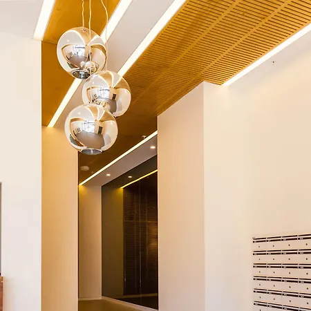 Fleet Lane Aparthotel