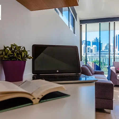 Fleet Lane 4* Brisbane